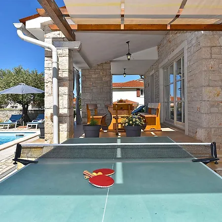 With Pool In Vodnjan-vodnjan * Vodnjan