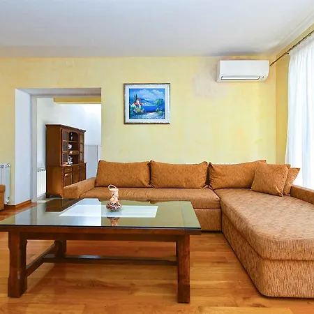 With Pool In Vodnjan-vodnjan