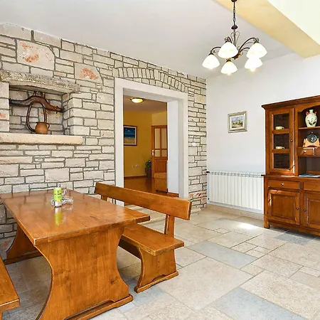 Villa With Pool In Vodnjan-vodnjan *